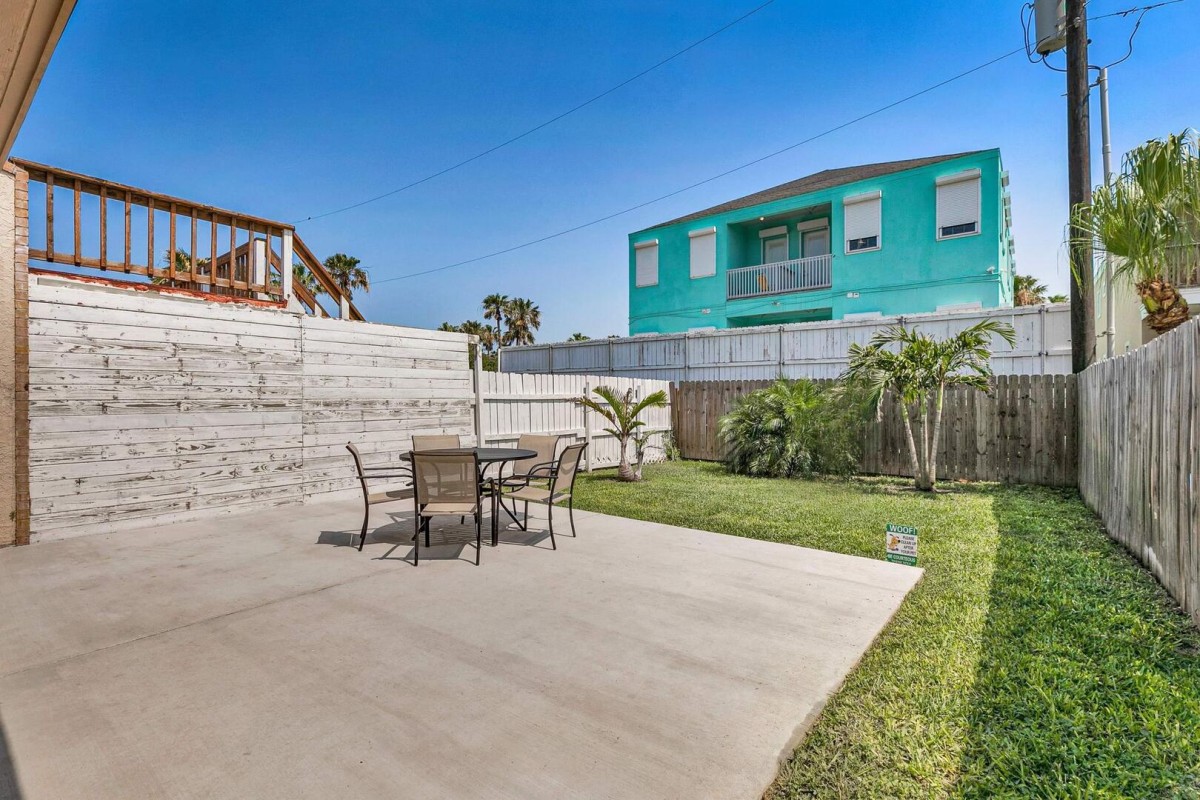 Backyard/Patio