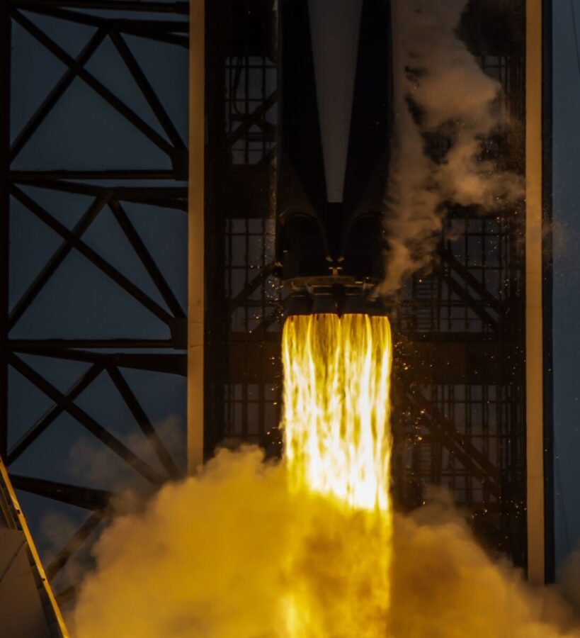 Up-close-rocket-boosters-and-spacecraft | South Padre Island Vacation Rentals spacex rocket launch